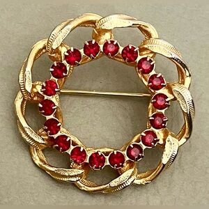 3 for $30 Vintage Chain Link Circle Wreath Brooch Prong Set Faceted Red Crystals